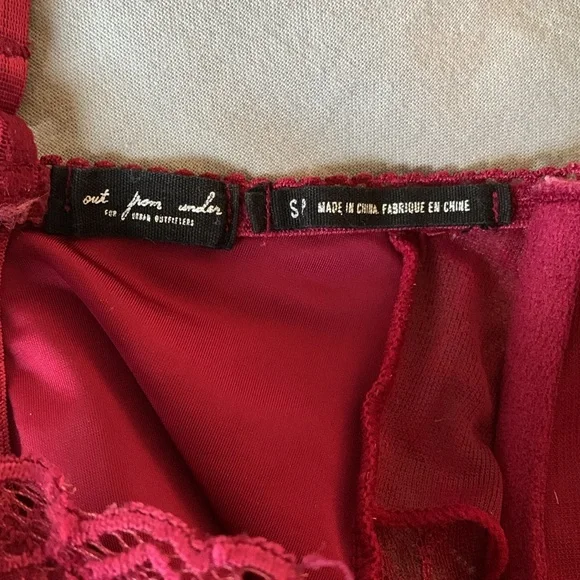 Out From Under by Urban Outfitters Burgundy Lace Thong Underwire Teddy - Picture 11 of 16